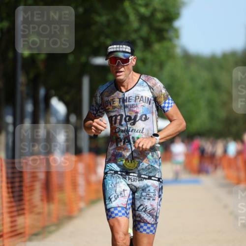 07.09.2025 - 19. Norderstedt Triathlon Michael Strokosch http://msf.ph/oto/8764036 07.09.2025 12:11:20 Laufen 729, 787 meine-sportfotos.de