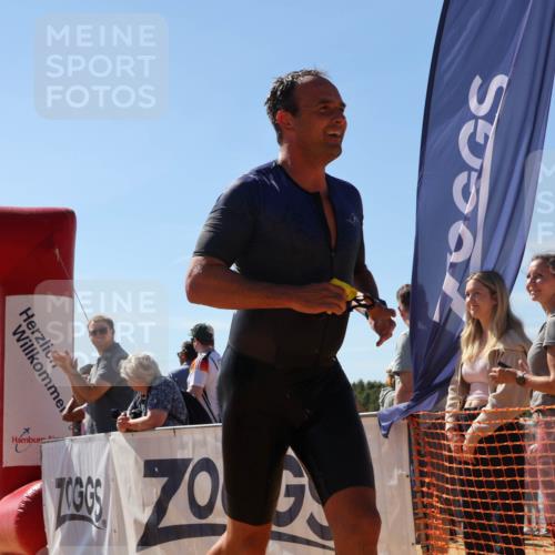 07.09.2025 - 19. Norderstedt Triathlon Luisa Fischer http://msf.ph/oto/8764109 07.09.2025 12:30:43 Schwimmen 222, 1270 meine-sportfotos.de