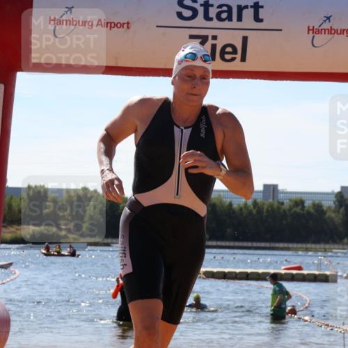 07.09.2025 - 19. Norderstedt Triathlon Luisa Fischer http://msf.ph/oto/8764147 07.09.2025 12:30:51 Schwimmen 222, 351 meine-sportfotos.de
