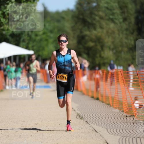 07.09.2025 - 19. Norderstedt Triathlon Michael Strokosch http://msf.ph/oto/8764245 07.09.2025 11:31:12 Laufen 1171 meine-sportfotos.de