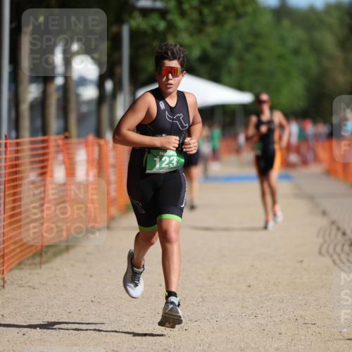 07.09.2025 - 19. Norderstedt Triathlon Michael Strokosch http://msf.ph/oto/8764277 07.09.2025 10:48:14 Laufen 91, 123, 132 meine-sportfotos.de