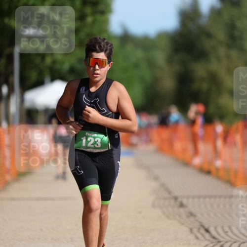 07.09.2025 - 19. Norderstedt Triathlon Michael Strokosch http://msf.ph/oto/8764312 07.09.2025 10:48:15 Laufen 91, 123, 132 meine-sportfotos.de