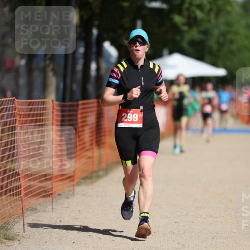 07.09.2025 - 19. Norderstedt Triathlon Michael Strokosch http://msf.ph/oto/8764318 07.09.2025 12:12:19 Laufen 299 meine-sportfotos.de