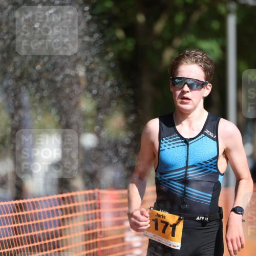 07.09.2025 - 19. Norderstedt Triathlon Michael Strokosch http://msf.ph/oto/8764325 07.09.2025 11:31:15 Laufen 196, 1171 meine-sportfotos.de