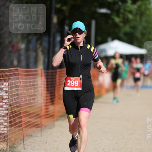 07.09.2025 - 19. Norderstedt Triathlon Michael Strokosch http://msf.ph/oto/8764335 07.09.2025 12:12:20 Laufen 299 meine-sportfotos.de