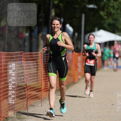 07.09.2025 - 19. Norderstedt Triathlon Michael Strokosch http://msf.ph/oto/8764424 07.09.2025 12:12:28 Laufen 148, 778 meine-sportfotos.de