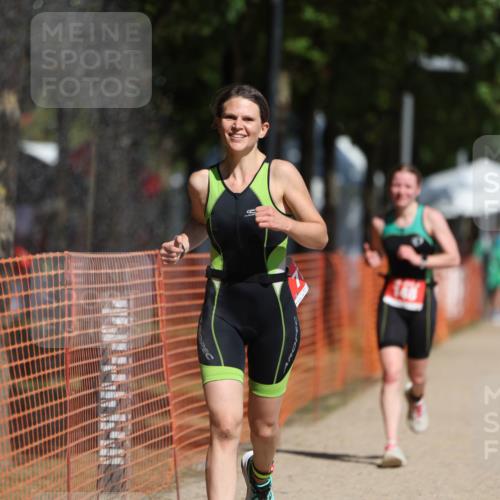 07.09.2025 - 19. Norderstedt Triathlon Michael Strokosch http://msf.ph/oto/8764435 07.09.2025 12:12:28 Laufen 148, 778 meine-sportfotos.de