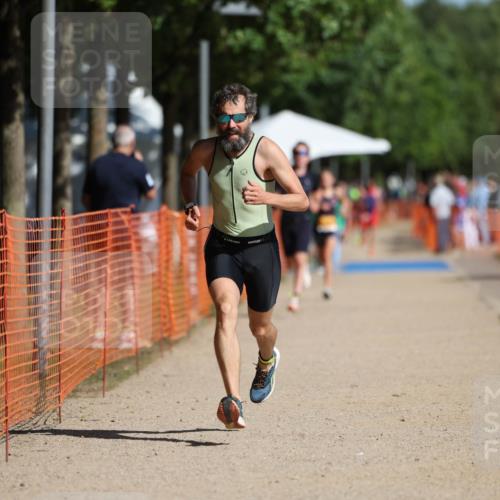 07.09.2025 - 19. Norderstedt Triathlon Michael Strokosch http://msf.ph/oto/8764475 07.09.2025 11:31:18 Laufen 196, 1171, 1198 meine-sportfotos.de