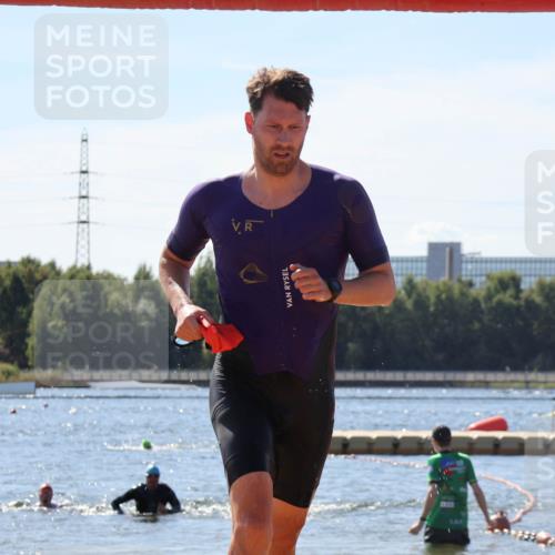 07.09.2025 - 19. Norderstedt Triathlon Luisa Fischer http://msf.ph/oto/8764515 07.09.2025 12:32:14 Schwimmen 179, 1388 meine-sportfotos.de