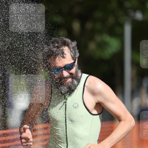 07.09.2025 - 19. Norderstedt Triathlon Michael Strokosch http://msf.ph/oto/8764589 07.09.2025 11:31:21 Laufen 196, 1160, 1198 meine-sportfotos.de