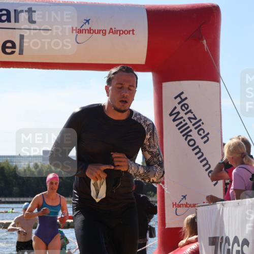 07.09.2025 - 19. Norderstedt Triathlon Luisa Fischer http://msf.ph/oto/8764677 07.09.2025 12:33:52 Schwimmen 232, 331, 799, 1299, 1354, 1389 meine-sportfotos.de