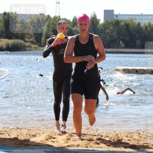 07.09.2025 - 19. Norderstedt Triathlon Luisa Fischer http://msf.ph/oto/8764754 07.09.2025 12:34:20 Schwimmen 230, 240, 311, 1259 meine-sportfotos.de