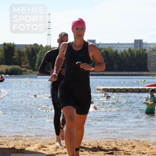 07.09.2025 - 19. Norderstedt Triathlon Luisa Fischer http://msf.ph/oto/8764777 07.09.2025 12:34:21 Schwimmen 230, 240, 311, 1259 meine-sportfotos.de