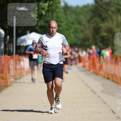 07.09.2025 - 19. Norderstedt Triathlon Michael Strokosch http://msf.ph/oto/8764781 07.09.2025 12:12:59 Laufen 286, 710, 861 meine-sportfotos.de