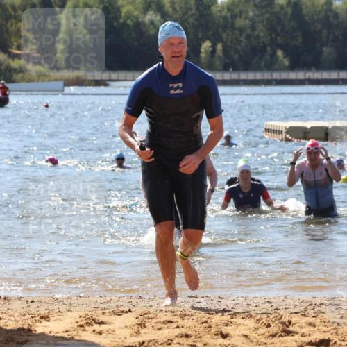 07.09.2025 - 19. Norderstedt Triathlon Luisa Fischer http://msf.ph/oto/8764798 07.09.2025 12:34:27 Schwimmen 230, 240, 1215, 1259 meine-sportfotos.de