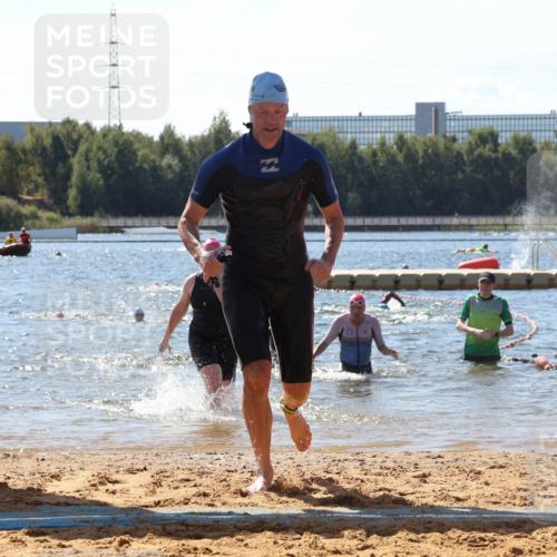 07.09.2025 - 19. Norderstedt Triathlon Luisa Fischer http://msf.ph/oto/8764819 07.09.2025 12:34:28 Schwimmen 211, 230, 240, 1215, 1259 meine-sportfotos.de