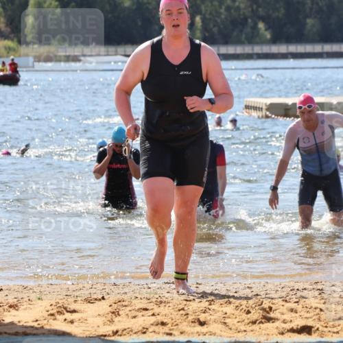 07.09.2025 - 19. Norderstedt Triathlon Luisa Fischer http://msf.ph/oto/8764856 07.09.2025 12:34:31 Schwimmen 211, 230, 1215, 1259 meine-sportfotos.de