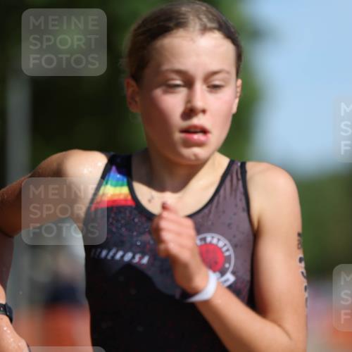 07.09.2025 - 19. Norderstedt Triathlon Michael Strokosch http://msf.ph/oto/8764876 07.09.2025 11:31:29 Laufen 1160, 1198 meine-sportfotos.de