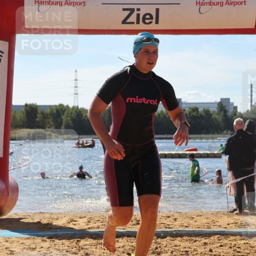 07.09.2025 - 19. Norderstedt Triathlon Luisa Fischer http://msf.ph/oto/8764944 07.09.2025 12:34:41 Schwimmen 211, 241, 310, 841, 855, 1215 meine-sportfotos.de