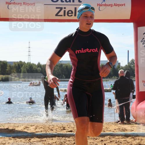 07.09.2025 - 19. Norderstedt Triathlon Luisa Fischer http://msf.ph/oto/8764952 07.09.2025 12:34:42 Schwimmen 211, 241, 310, 841, 855 meine-sportfotos.de