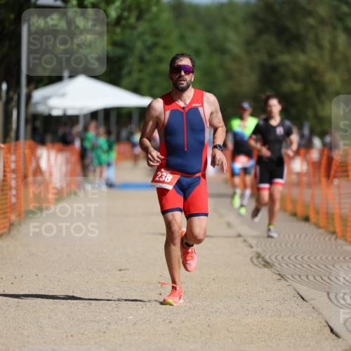 07.09.2025 - 19. Norderstedt Triathlon Michael Strokosch http://msf.ph/oto/8764994 07.09.2025 11:31:37 Laufen 238, 1390 meine-sportfotos.de