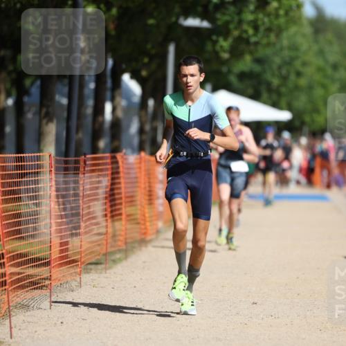07.09.2025 - 19. Norderstedt Triathlon Michael Strokosch http://msf.ph/oto/8765050 07.09.2025 12:13:26 Laufen 229, 765, 1182, 1190 meine-sportfotos.de
