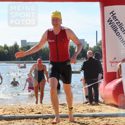 07.09.2025 - 19. Norderstedt Triathlon Luisa Fischer http://msf.ph/oto/8765067 07.09.2025 12:34:50 Schwimmen 241, 310, 339, 805, 841, 855, 1356 meine-sportfotos.de