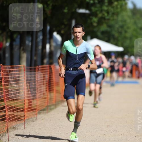 07.09.2025 - 19. Norderstedt Triathlon Michael Strokosch http://msf.ph/oto/8765069 07.09.2025 12:13:27 Laufen 229, 765, 1161, 1182, 1190 meine-sportfotos.de