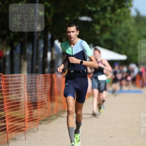 07.09.2025 - 19. Norderstedt Triathlon Michael Strokosch http://msf.ph/oto/8765072 07.09.2025 12:13:27 Laufen 229, 765, 1161, 1182, 1190 meine-sportfotos.de