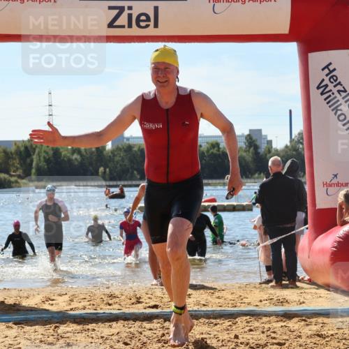 07.09.2025 - 19. Norderstedt Triathlon Luisa Fischer http://msf.ph/oto/8765077 07.09.2025 12:34:51 Schwimmen 241, 310, 339, 805, 841, 855, 1356 meine-sportfotos.de