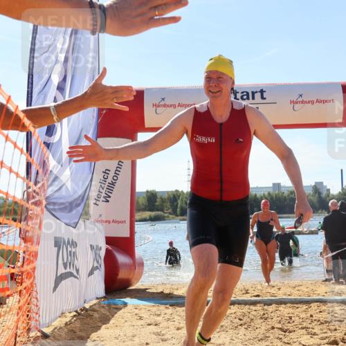 07.09.2025 - 19. Norderstedt Triathlon Luisa Fischer http://msf.ph/oto/8765090 07.09.2025 12:34:52 Schwimmen 242, 310, 339, 805, 841, 1356 meine-sportfotos.de