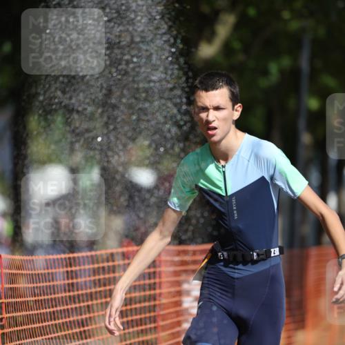 07.09.2025 - 19. Norderstedt Triathlon Michael Strokosch http://msf.ph/oto/8765092 07.09.2025 12:13:28 Laufen 765, 1161, 1182, 1190 meine-sportfotos.de
