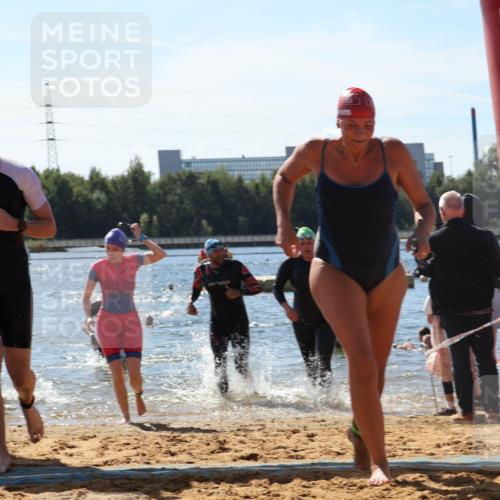 07.09.2025 - 19. Norderstedt Triathlon Luisa Fischer http://msf.ph/oto/8765133 07.09.2025 12:34:55 Schwimmen 242, 310, 318, 339, 344, 350, 805, 1356 meine-sportfotos.de