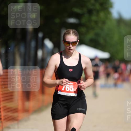 07.09.2025 - 19. Norderstedt Triathlon Michael Strokosch http://msf.ph/oto/8765150 07.09.2025 12:13:33 Laufen 765, 1161, 1182 meine-sportfotos.de