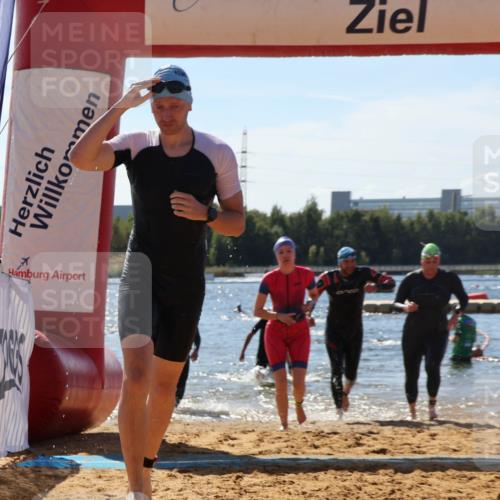 07.09.2025 - 19. Norderstedt Triathlon Luisa Fischer http://msf.ph/oto/8765152 07.09.2025 12:34:57 Schwimmen 242, 310, 318, 339, 344, 350, 805, 1356 meine-sportfotos.de