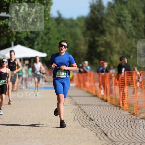 07.09.2025 - 19. Norderstedt Triathlon Michael Strokosch http://msf.ph/oto/8765181 07.09.2025 10:48:54 Laufen 71, 113, 645, 665 meine-sportfotos.de