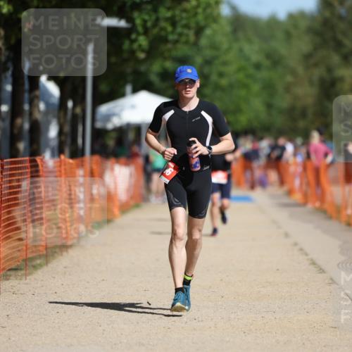07.09.2025 - 19. Norderstedt Triathlon Michael Strokosch http://msf.ph/oto/8765186 07.09.2025 12:13:41 Laufen 306 meine-sportfotos.de