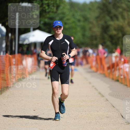 07.09.2025 - 19. Norderstedt Triathlon Michael Strokosch http://msf.ph/oto/8765199 07.09.2025 12:13:41 Laufen 306 meine-sportfotos.de