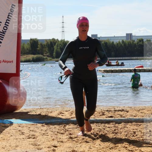07.09.2025 - 19. Norderstedt Triathlon Luisa Fischer http://msf.ph/oto/8765215 07.09.2025 12:35:02 Schwimmen 242, 318, 339, 344, 350, 723, 805, 1356 meine-sportfotos.de