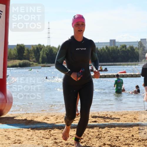 07.09.2025 - 19. Norderstedt Triathlon Luisa Fischer http://msf.ph/oto/8765220 07.09.2025 12:35:02 Schwimmen 242, 318, 339, 344, 350, 723, 805, 1356 meine-sportfotos.de