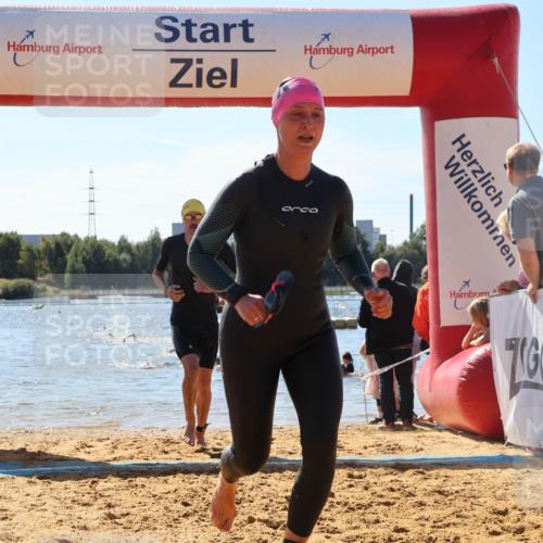 07.09.2025 - 19. Norderstedt Triathlon Luisa Fischer http://msf.ph/oto/8765231 07.09.2025 12:35:03 Schwimmen 242, 318, 339, 344, 350, 723, 1356 meine-sportfotos.de