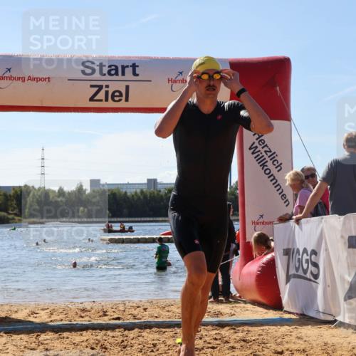 07.09.2025 - 19. Norderstedt Triathlon Luisa Fischer http://msf.ph/oto/8765257 07.09.2025 12:35:05 Schwimmen 242, 318, 339, 344, 350, 723, 1356 meine-sportfotos.de