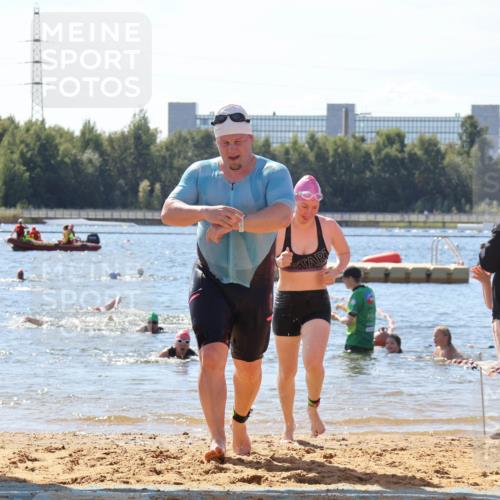 07.09.2025 - 19. Norderstedt Triathlon Luisa Fischer http://msf.ph/oto/8765289 07.09.2025 12:35:19 Schwimmen 160, 842 meine-sportfotos.de
