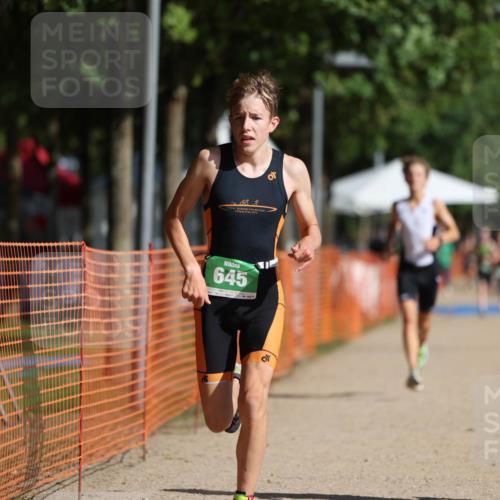 07.09.2025 - 19. Norderstedt Triathlon Michael Strokosch http://msf.ph/oto/8765311 07.09.2025 10:48:59 Laufen 113, 645, 665, 675 meine-sportfotos.de