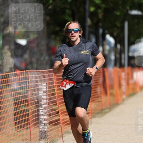 07.09.2025 - 19. Norderstedt Triathlon Michael Strokosch http://msf.ph/oto/8765317 07.09.2025 12:13:52 Laufen 287, 748 meine-sportfotos.de