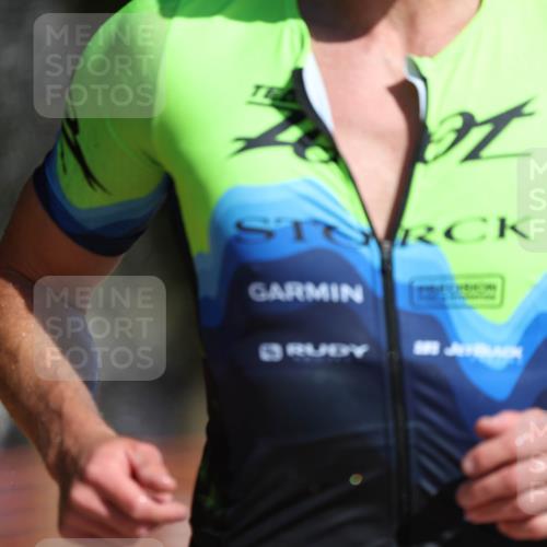 07.09.2025 - 19. Norderstedt Triathlon Michael Strokosch http://msf.ph/oto/8765337 07.09.2025 11:31:48 Laufen 200, 1176, 1390 meine-sportfotos.de