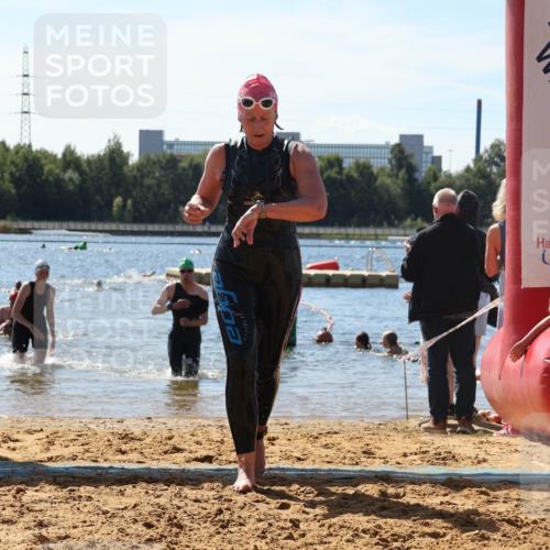 07.09.2025 - 19. Norderstedt Triathlon Luisa Fischer http://msf.ph/oto/8765338 07.09.2025 12:35:31 Schwimmen 160, 345, 747, 842 meine-sportfotos.de