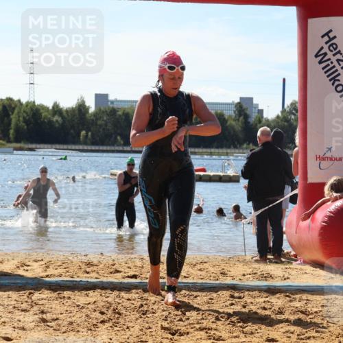 07.09.2025 - 19. Norderstedt Triathlon Luisa Fischer http://msf.ph/oto/8765343 07.09.2025 12:35:31 Schwimmen 160, 345, 747, 842 meine-sportfotos.de