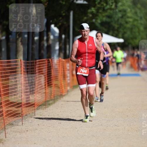 07.09.2025 - 19. Norderstedt Triathlon Michael Strokosch http://msf.ph/oto/8765384 07.09.2025 12:14:02 Laufen 704, 1334 meine-sportfotos.de