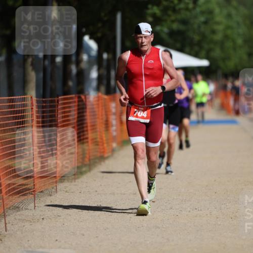07.09.2025 - 19. Norderstedt Triathlon Michael Strokosch http://msf.ph/oto/8765397 07.09.2025 12:14:02 Laufen 704, 1334 meine-sportfotos.de